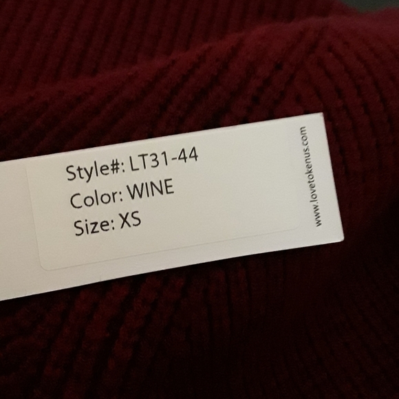 Love Token (Women's XS) Wine colored Pullover Knit Sweater with Faux Fur Cuffs - Picture 7 of 7